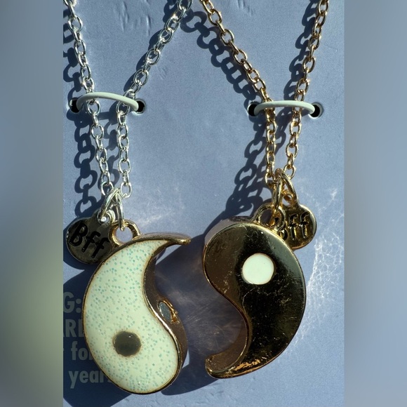 Claire's Best Friends Gold-tone & Silver-tone BFF Yin Yang Necklaces, 2 pack set - Picture 5 of 9
